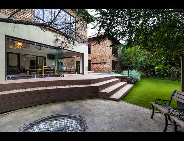 4 BEDROOM HOUSE FOR SALE IN LEEUWFONTEIN ESTATE